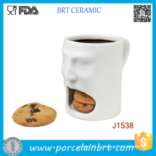 Tasse de café de conception spéciale de visage d&#39;homme avec le support de biscuit